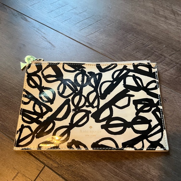 Kate Spade Literary Glasses Print Pouch - Picture 2 of 8